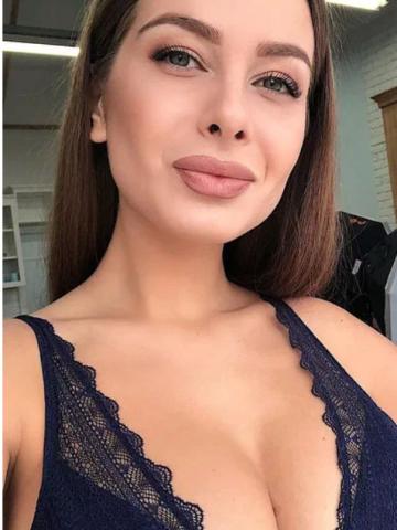 Лаура Подруга Вип